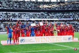 周冠宇亮相法拉利新车发布 总结赛季为新目标铺垫